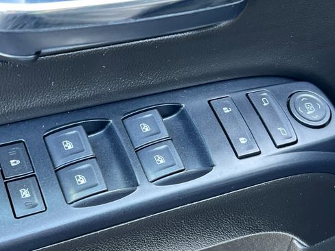 Used 2018 Chevrolet Silverado 1500 Custom w/ Trailering Package RWD image 13
