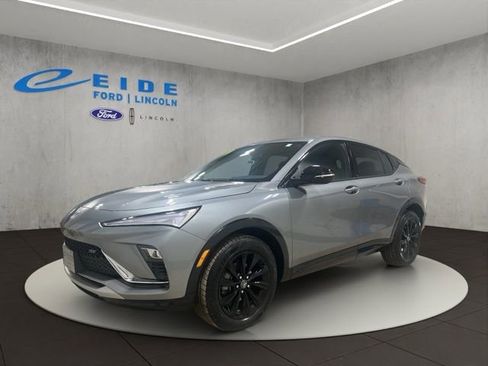 Used 2024 Buick Envista Sport Touring w/ Convenience I Package image 2