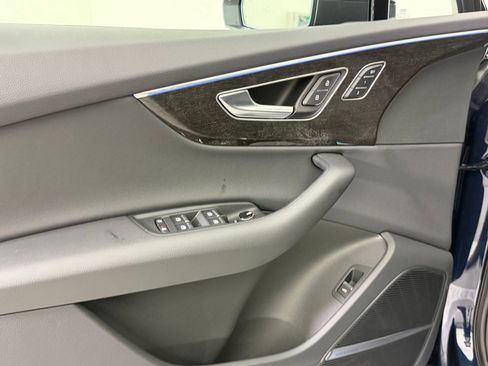 New 2026 Audi Q7 2.0T Premium image 13