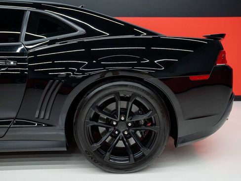 Used 2014 Chevrolet Camaro ZL1 RWD image 25
