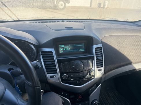 Used 2012 Chevrolet Cruze Eco image 12