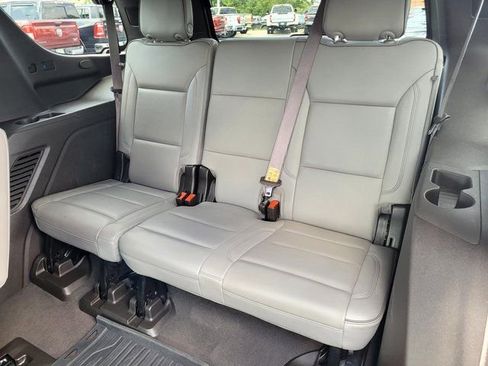 Used 2021 GMC Yukon SLT w/ SLT Luxury Plus Package image 17