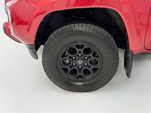 Certified 2019 Toyota Tacoma SR5 image 23