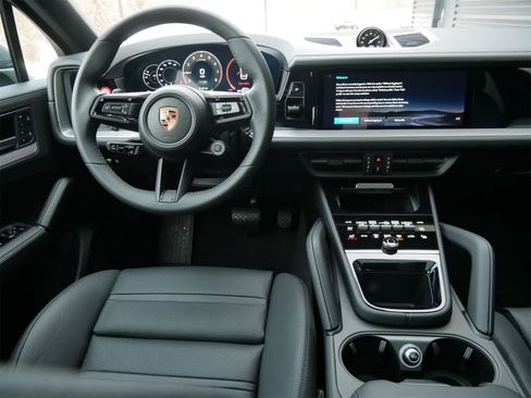 New 2026 Porsche Cayenne E-Hybrid image 14