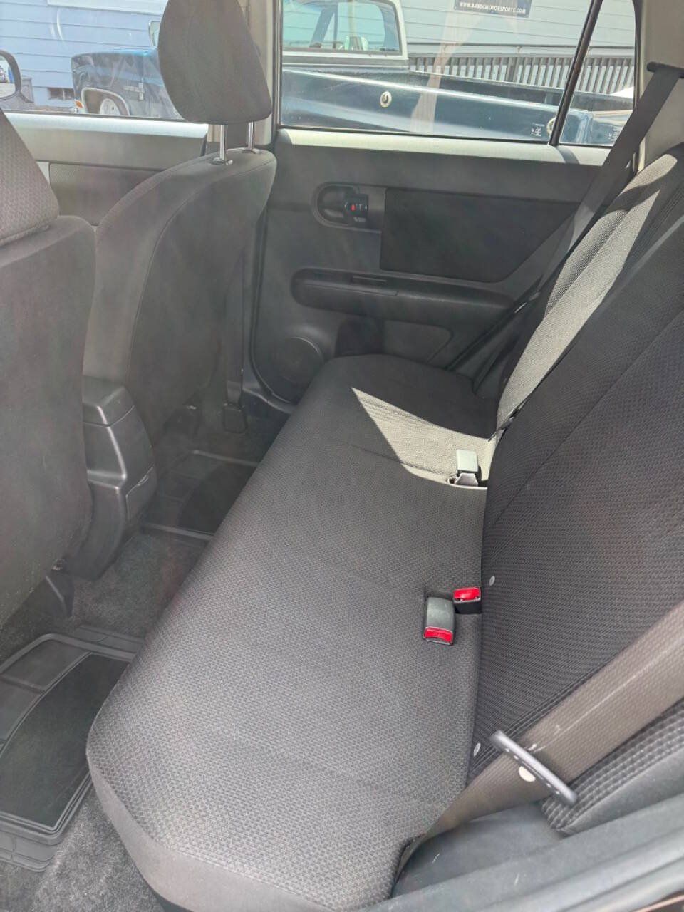 Used 2009 Scion xB FWD image 6