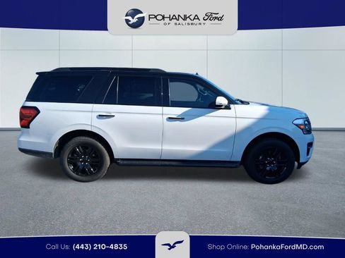 Used 2023 Ford Expedition Limited AWD/4WD image 4