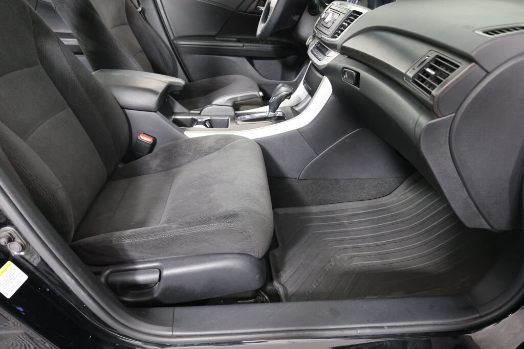 Used 2013 Honda Accord EX image 26