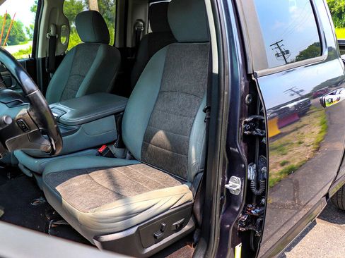 Used 2014 RAM 1500 Big Horn image 23