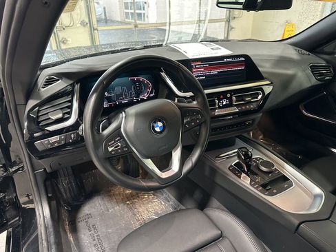 Used 2022 BMW Z4 sDrive30i w/ Convenience Package RWD image 32