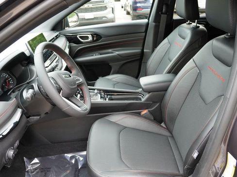 Certified 2024 Jeep Compass Trailhawk w/ Trailhawk Convenience Group image 17