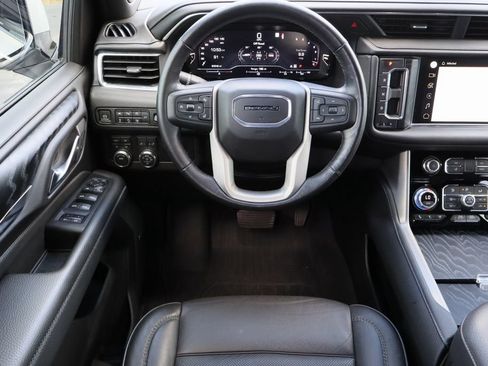 Certified 2022 GMC Yukon XL Denali AWD/4WD image 24