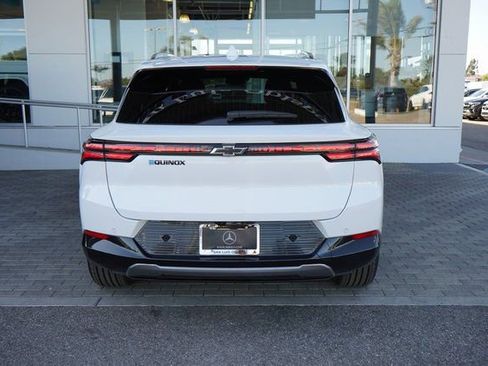 New 2025 Chevrolet Equinox EV LT FWD image 7