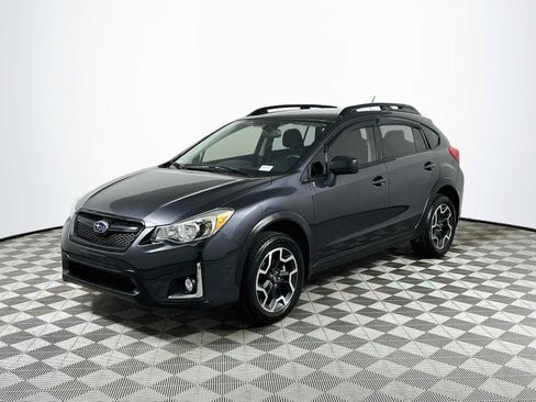 Used 2016 Subaru Crosstrek 2.0i Premium AWD/4WD image 3