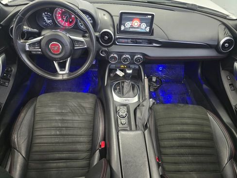 Used 2017 FIAT 124 Spider Abarth RWD image 13