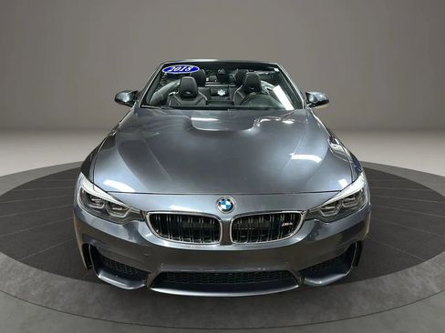 Used 2018 BMW M4 Convertible image 8