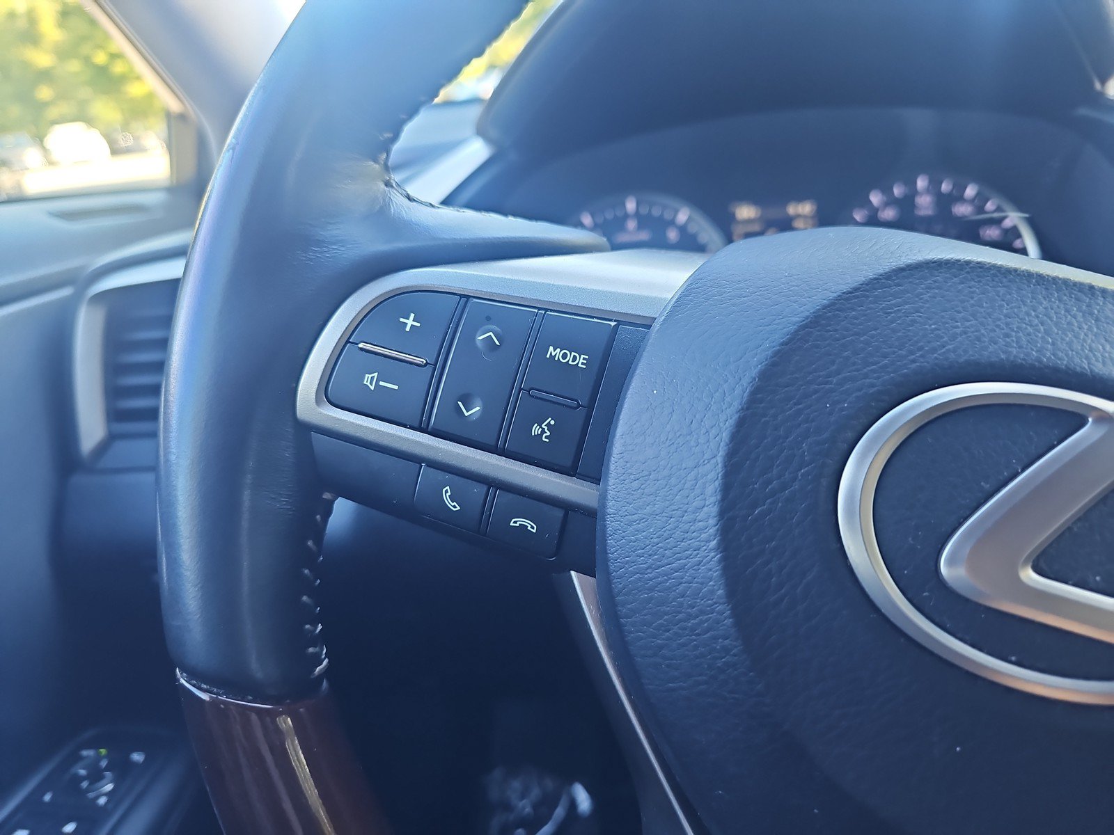 Used 2018 Lexus RX 350L FWD image 21