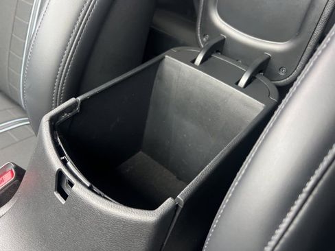 Used 2021 Hyundai Veloster N image 17