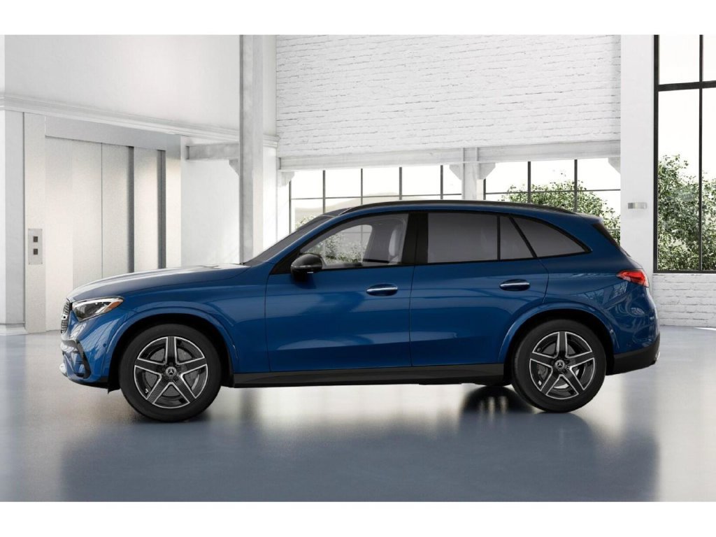 Used 2026 Mercedes-Benz GLC 300 4MATIC image 35
