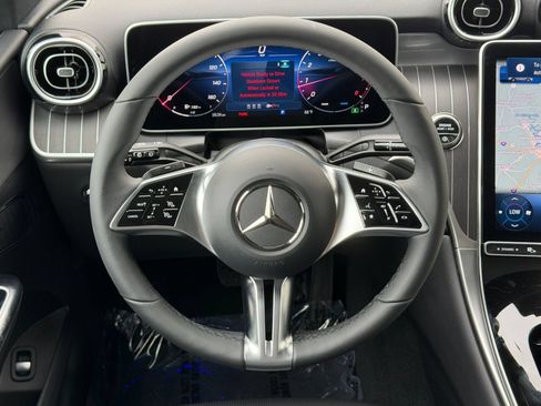 Used 2026 Mercedes-Benz GLC 300 image 16