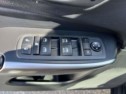 Certified 2022 Jeep Cherokee Limited image 16