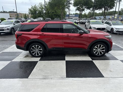 Used 2026 Ford Explorer ST-Line w/ Premium Package RWD image 5