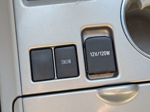 Used 2013 Toyota Highlander Plus FWD image 25