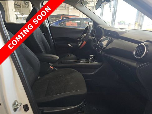 Used 2021 Nissan Kicks SV FWD image 6