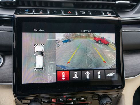 Used 2022 Jeep Grand Cherokee Limited 4xe w/ Luxury Tech Group II image 20