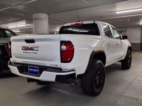 New 2026 GMC Canyon AT4 w/ AT4 Premium Package AWD/4WD image 8