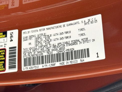 Certified 2025 Toyota Tacoma TRD Off-Road w/ TRD Off Road Upgrade Package AWD/4WD image 32