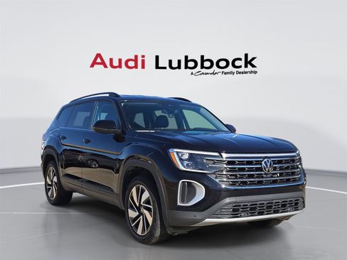 Used 2025 Volkswagen Atlas SE image 1