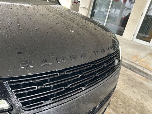 Used 2024 Land Rover Range Rover Sport Dynamic SE image 15