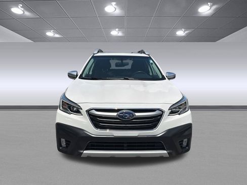 Used 2020 Subaru Outback Touring XT AWD/4WD image 4