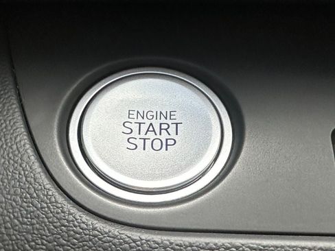 Certified 2023 Hyundai Elantra SEL w/ Convenience Package FWD image 17