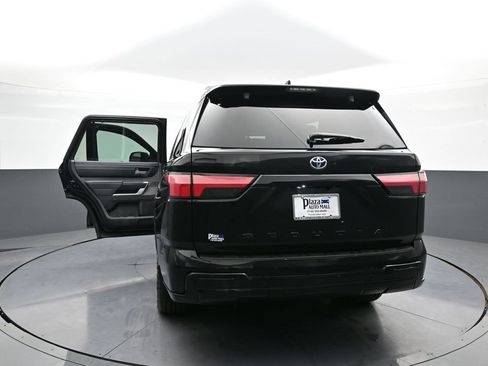 Certified 2023 Toyota Sequoia Platinum image 49
