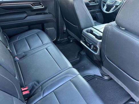 Used 2024 GMC Sierra 3500 Denali w/ Denali Reserve Package image 17