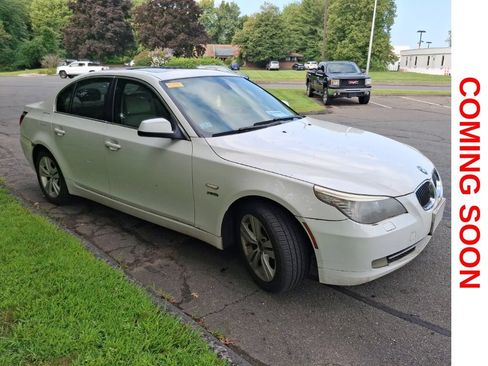 Used 2010 BMW 528i xDrive Sedan AWD/4WD image 4