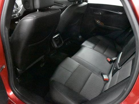 Used 2014 Chevrolet Impala LT w/ Convenience Package image 15