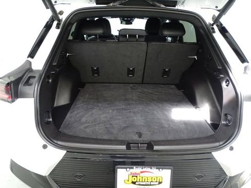 Used 2025 Chevrolet Equinox EV LT w/ Convenience Package FWD image 19