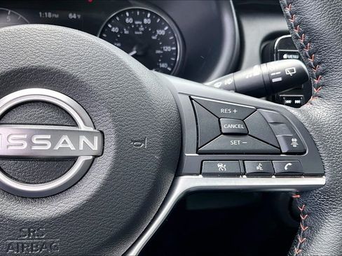 Used 2024 Nissan Kicks SR w/ SR Premium Package FWD image 27