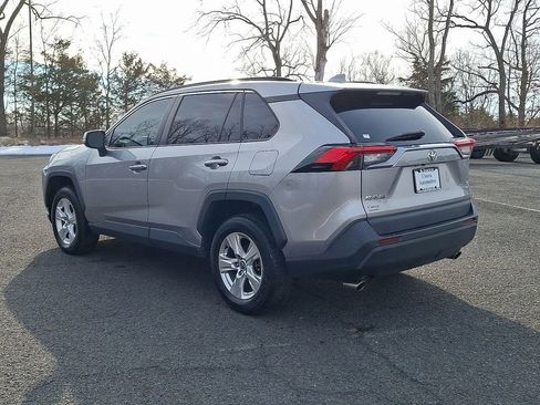 Used 2021 Toyota RAV4 XLE w/ Convenience Package AWD/4WD image 7