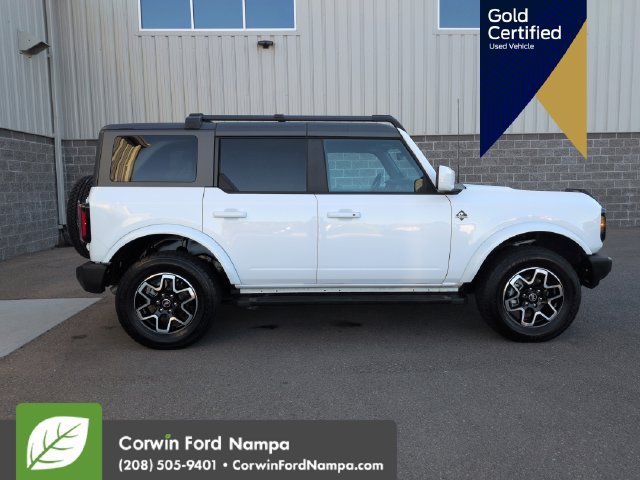 Used 2024 Ford Bronco Outer Banks AWD/4WD image 2