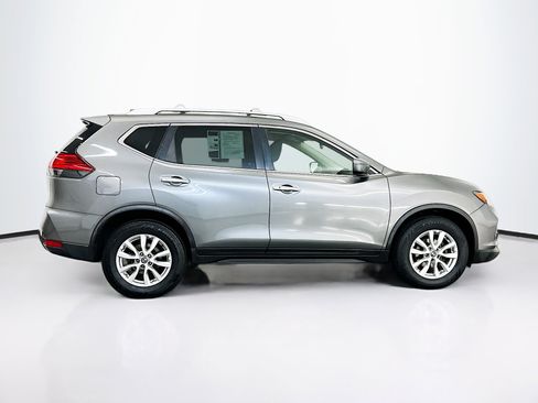 Used 2017 Nissan Rogue SV AWD/4WD image 10