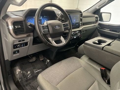 Used 2025 Ford F150 XLT w/ Equipment Group 301A Standard image 4