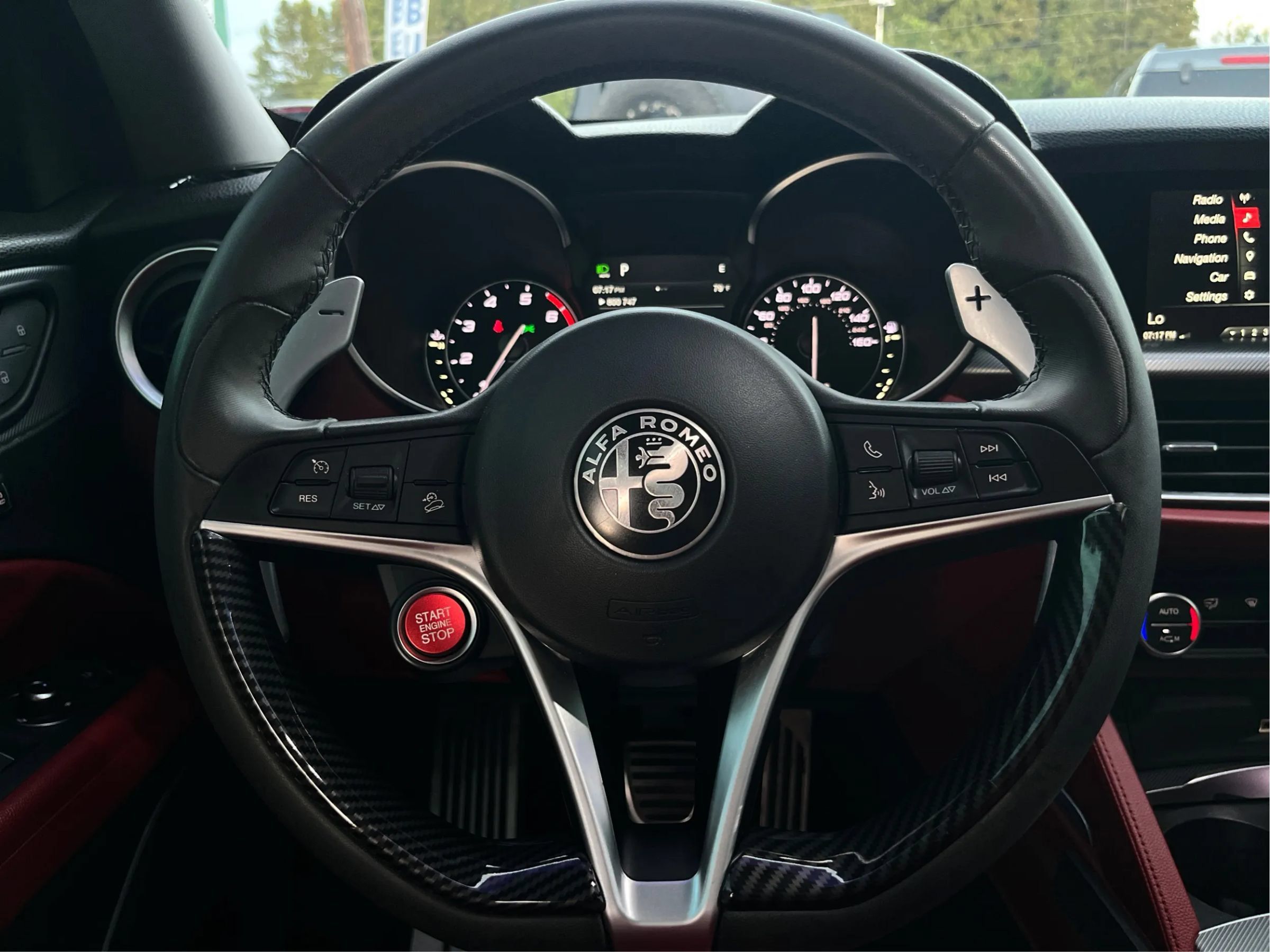 Used 2018 Alfa Romeo Stelvio Sport w/ Quick Order Package 22J Sport AWD/4WD image 17