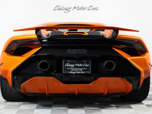 Used 2023 Lamborghini Huracan Tecnica image 16