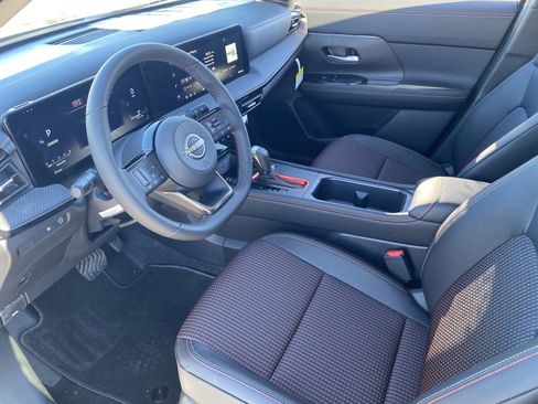 New 2026 Nissan Kicks SR w/ Cold Weather Package image 19