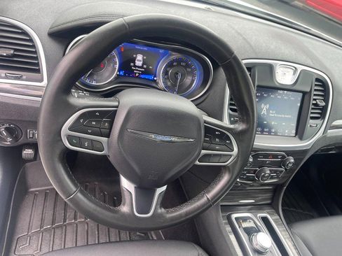Used 2019 Chrysler 300 Touring w/ Driver Convenience Group AWD/4WD image 25