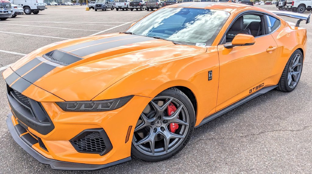 New 2026 Ford Mustang GT Premium w/ GT Performance Package RWD image 6