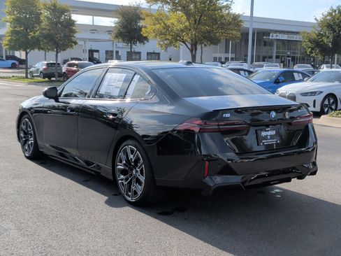 Used 2026 BMW i5 eDrive40 w/ M Sport Package RWD image 13